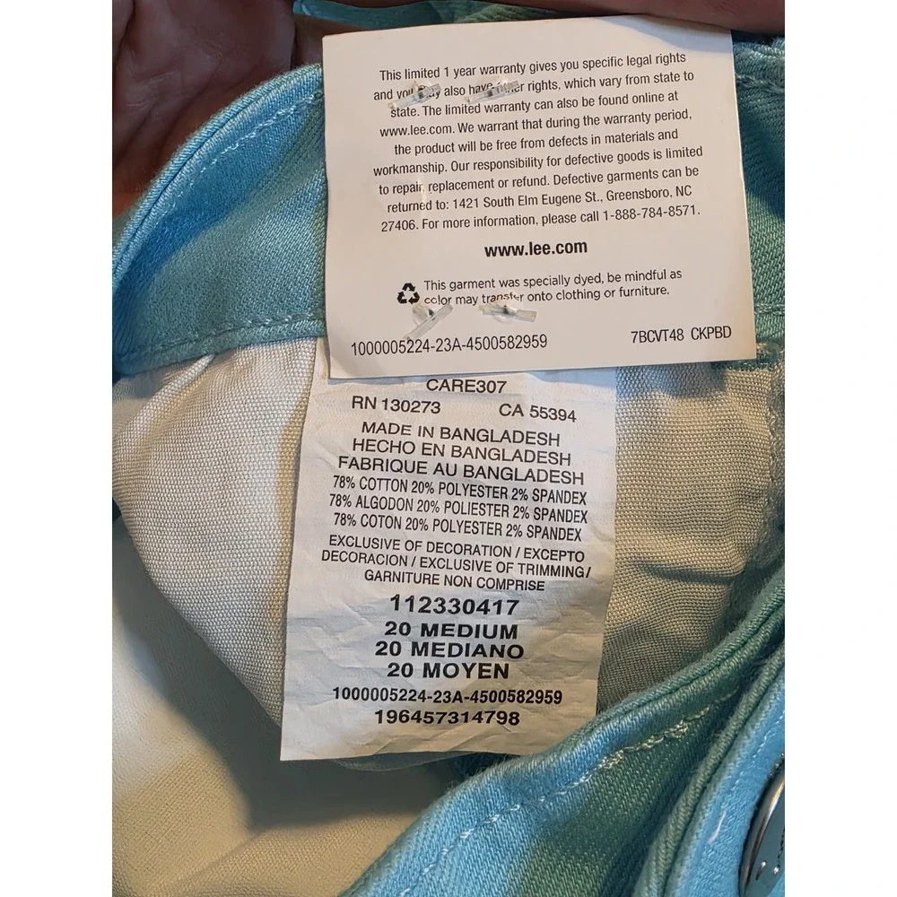 Lee Women's Size 22 Blue M Mid Rise Soft‎ Comfort Waistband Stretch Shorts